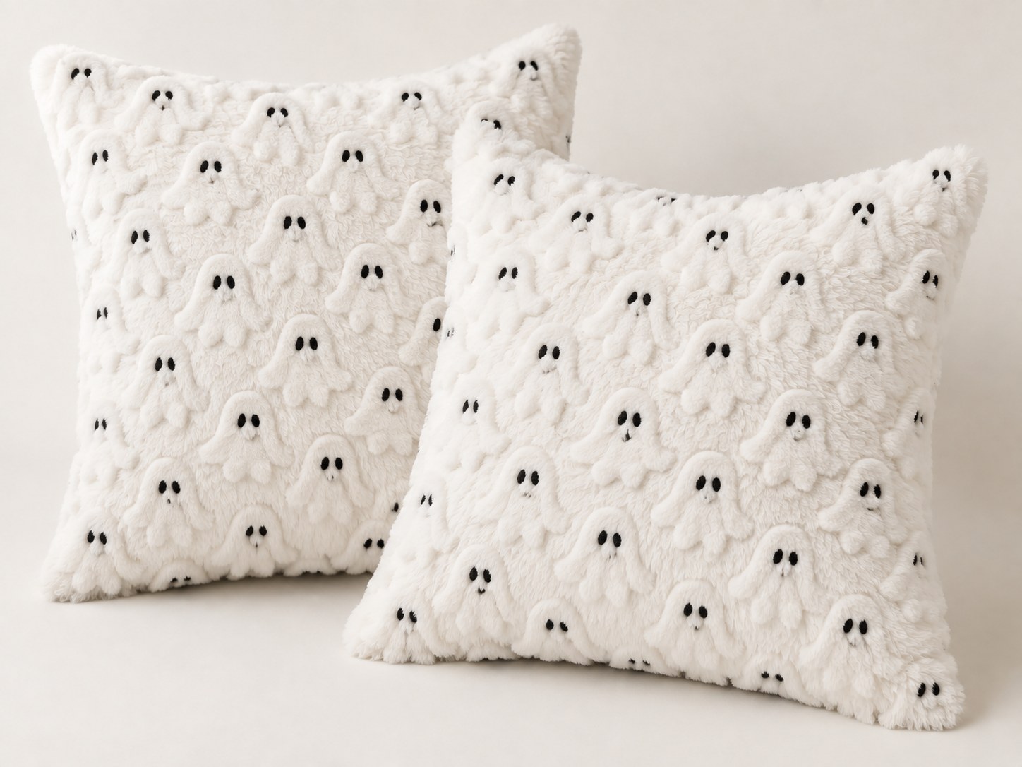 Illustration of two plush white ghost pillow covers; see Amazon for the actual DFXSZ set